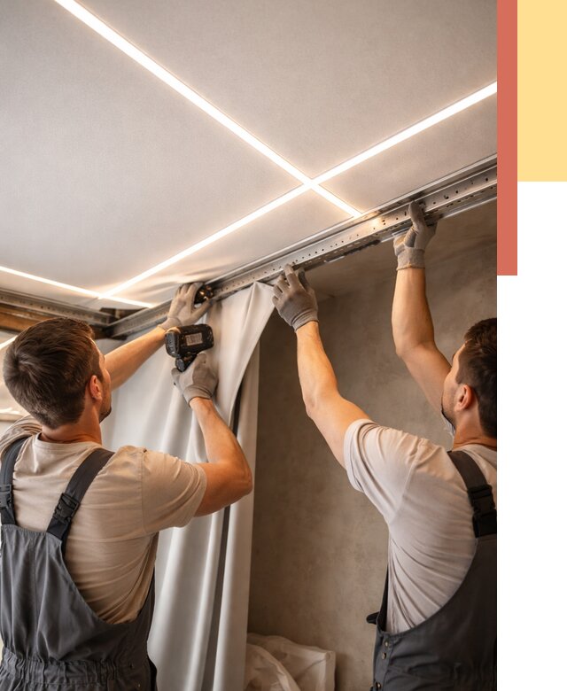 Монтаж натяжного потолка со световыми линиями в Москве от 1285 руб. | ОТДЕЛОЧНИКМск